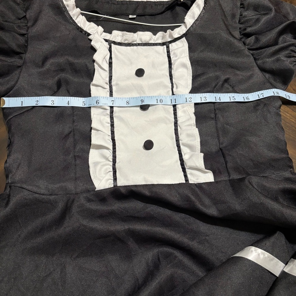 Black & White Girls Maid Dress Halloween Costume Size XL - Picture 6 of 10